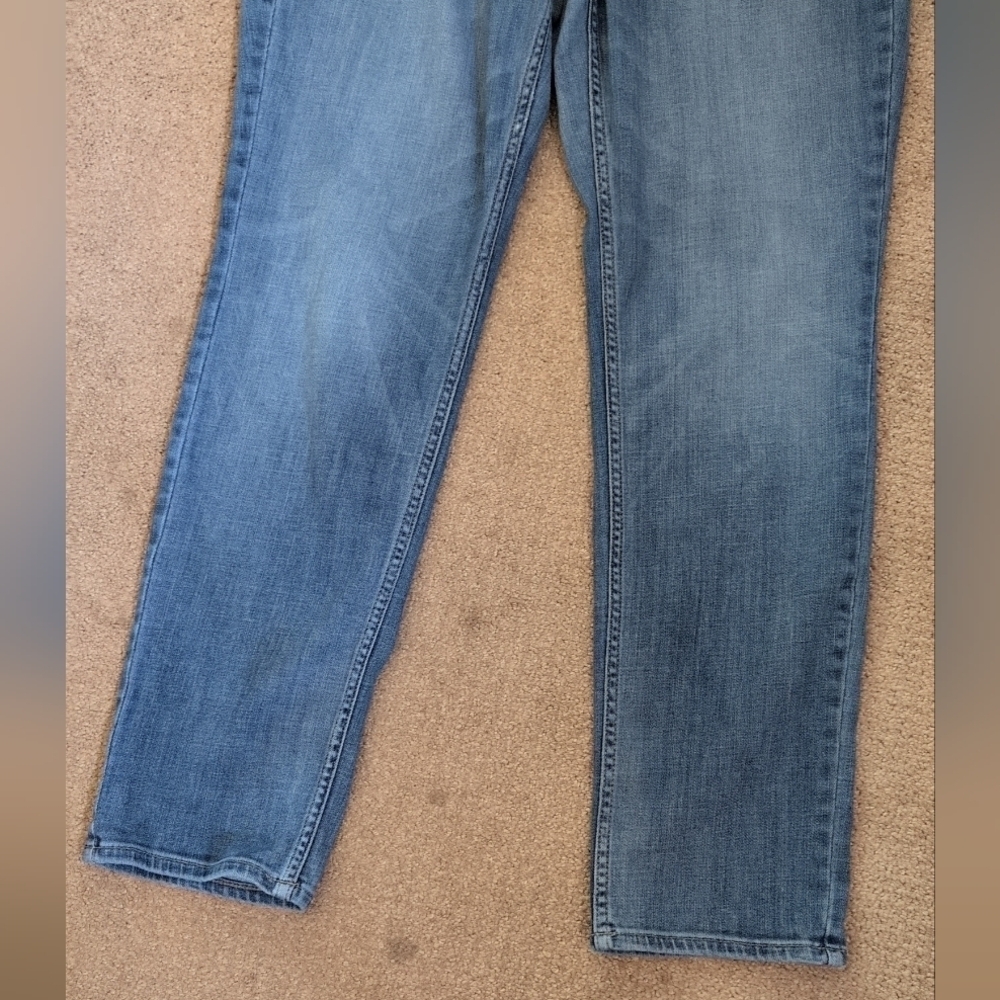 White House Black Market High Rise Slim Everyday Soft Grommet Pocket Detail Jean - Picture 5 of 10